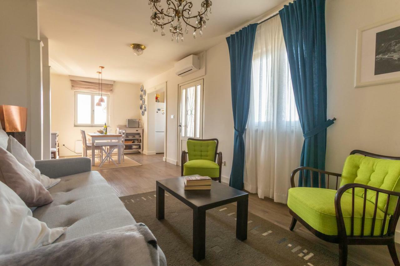 Apartmán Adorma Hum Exteriér fotografie