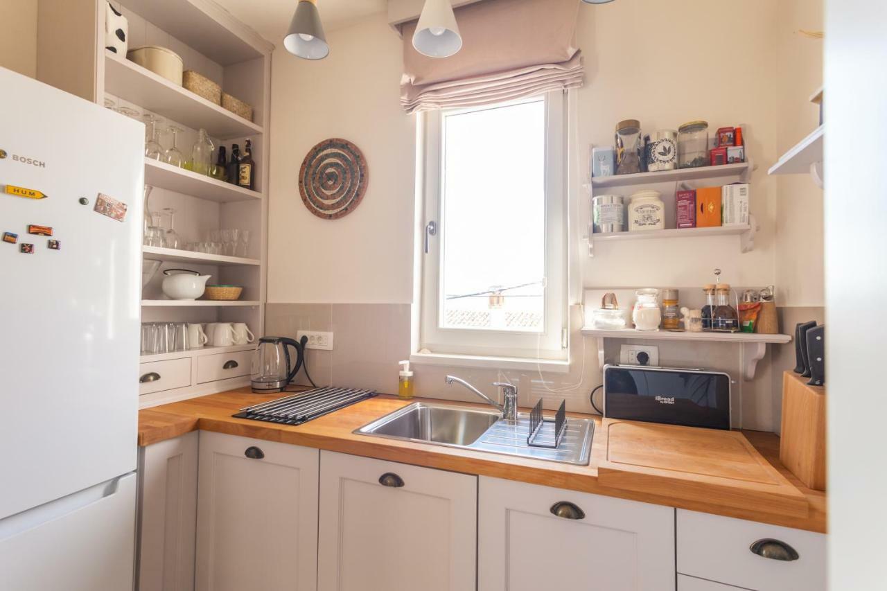Apartmán Adorma Hum Exteriér fotografie